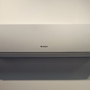 Кондиционер Gree Pular Inverter R32 GWH12AGBXB-K6DNA4C